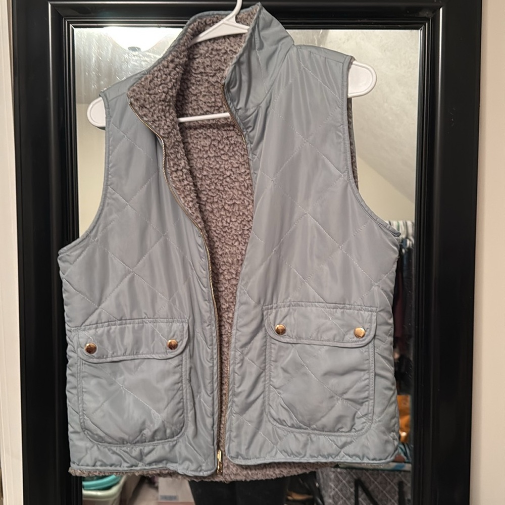 Thread and Supply Reversible Vest - Picture 8 of 8